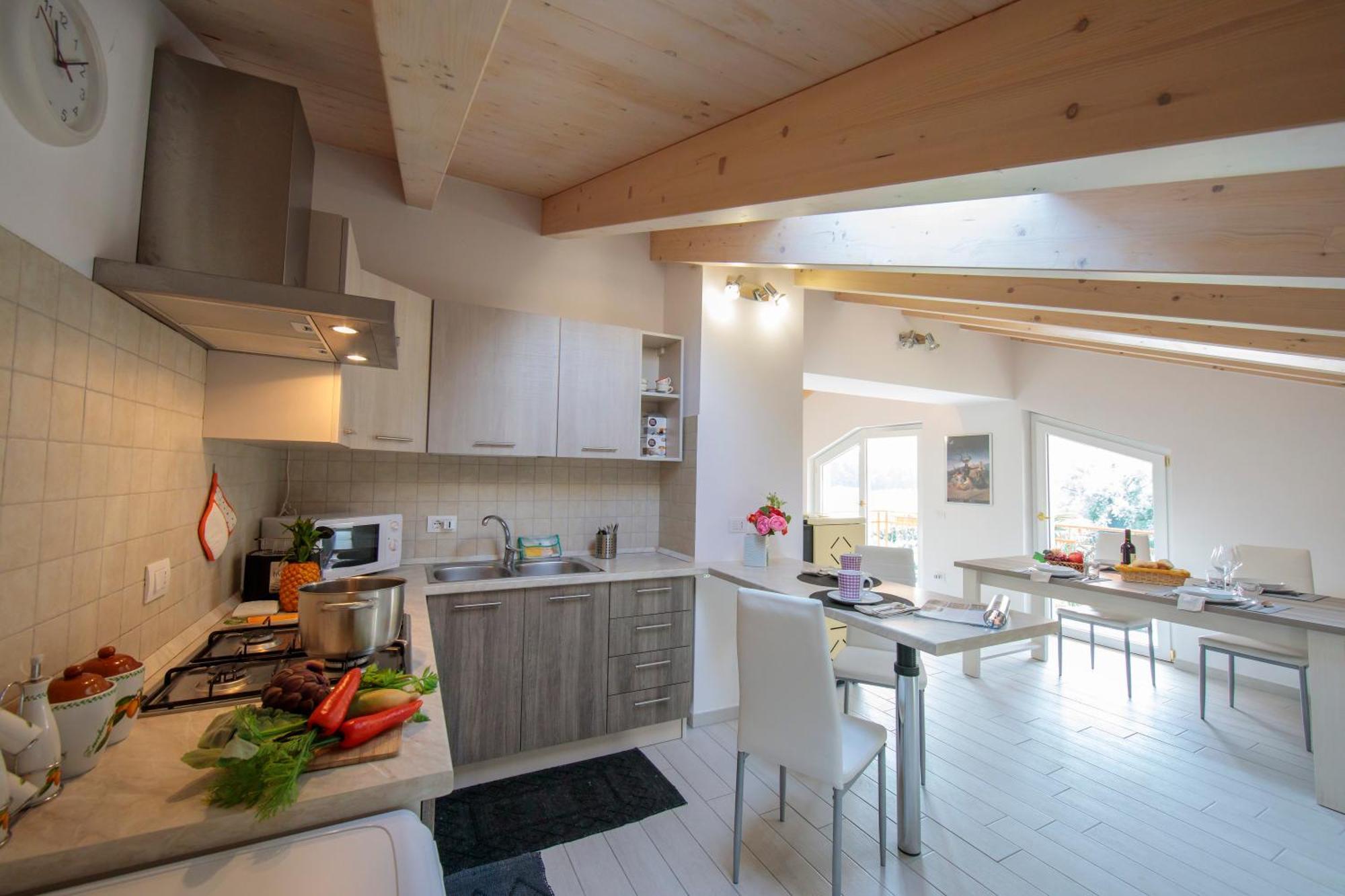 Silver Lake Apartment - Happy Rentals Angera Εξωτερικό φωτογραφία